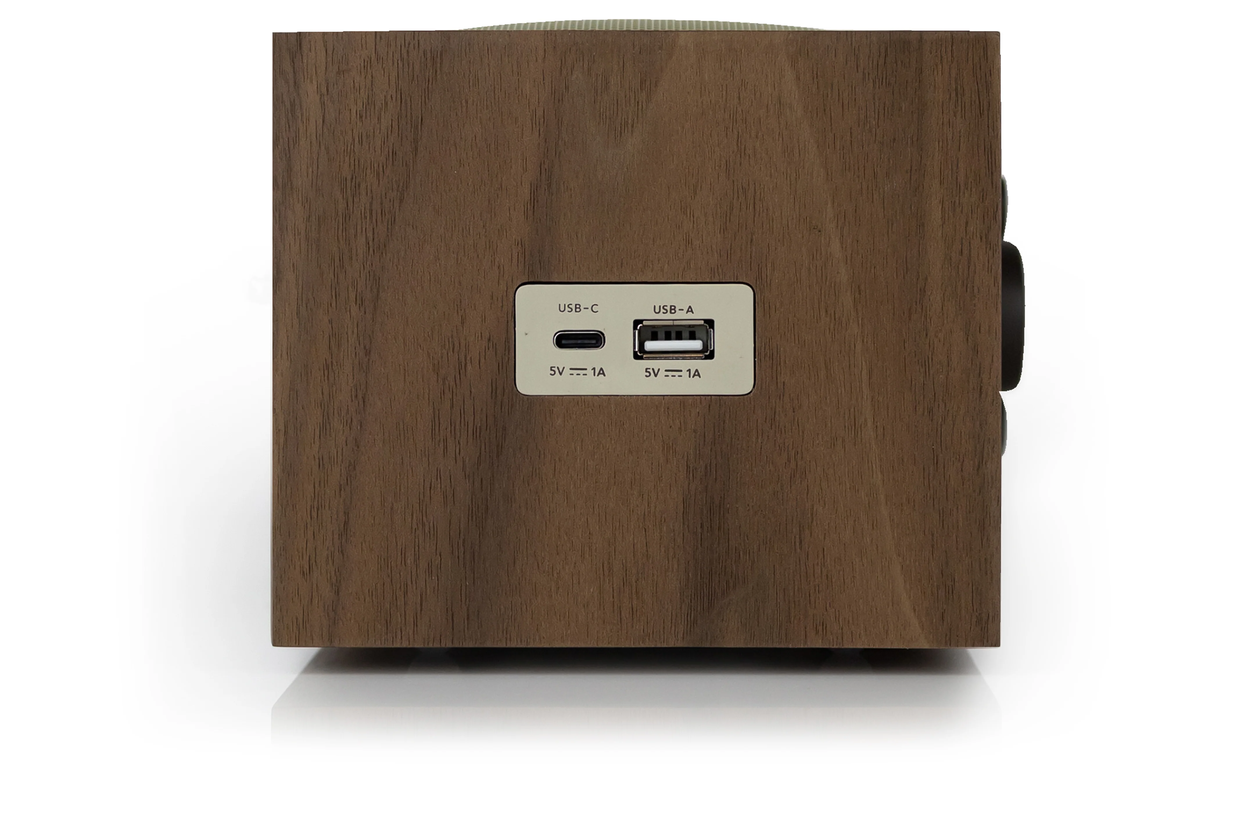 Model Three BT - Image 14