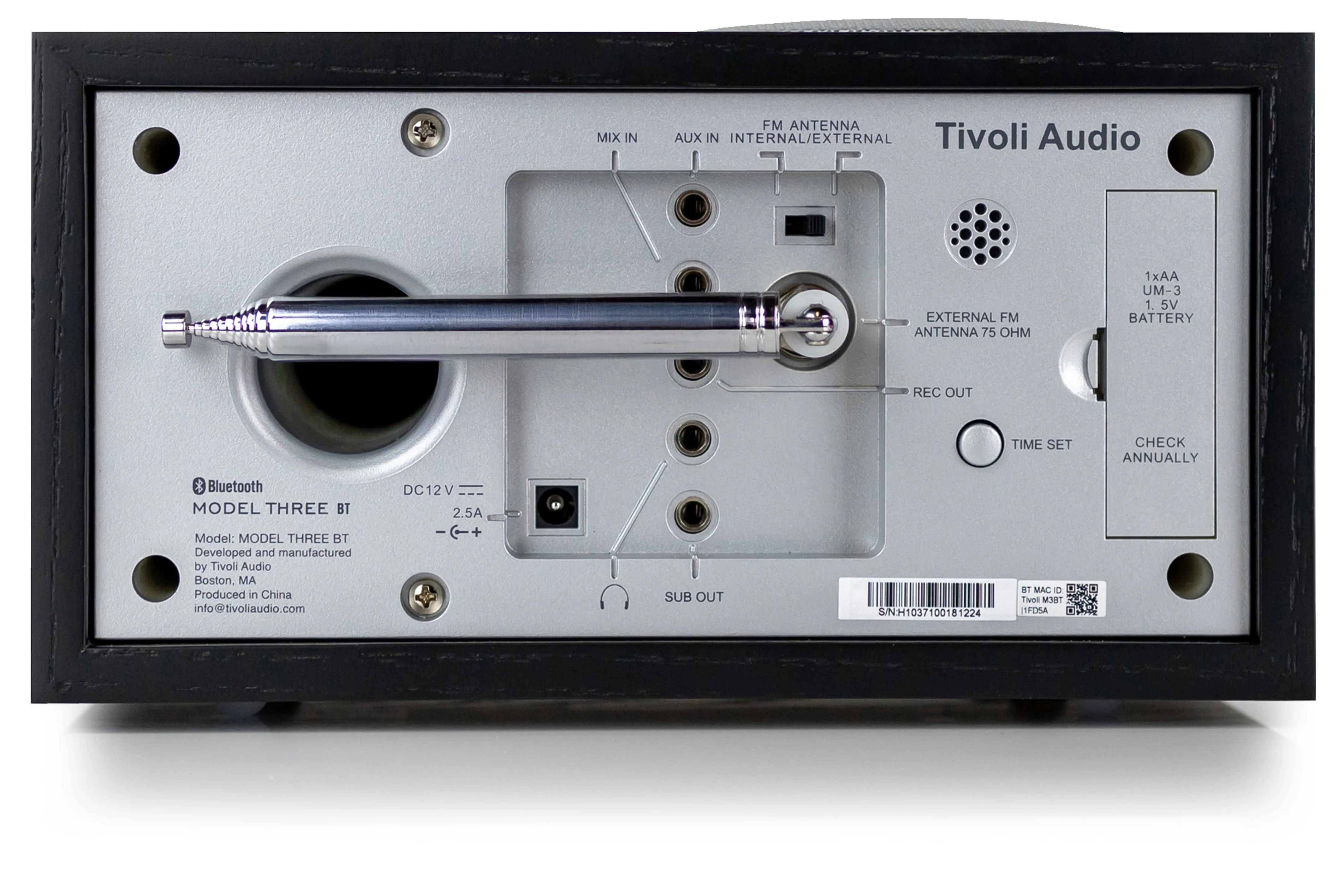 Model Three BT - Image 28