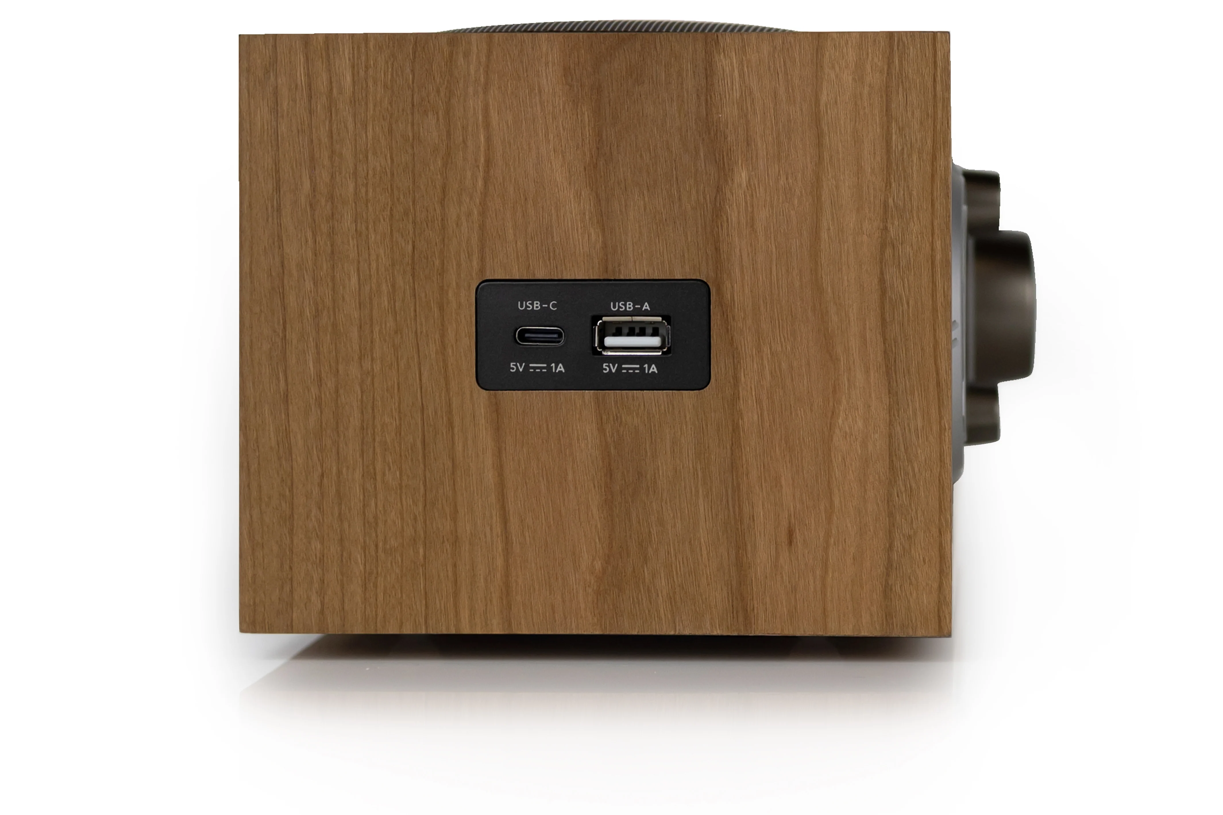 Model Three BT - Image 8